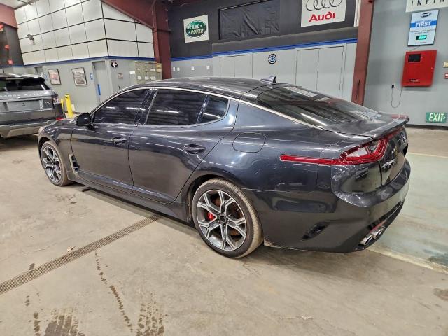 Kia Stinger Gt Image 2