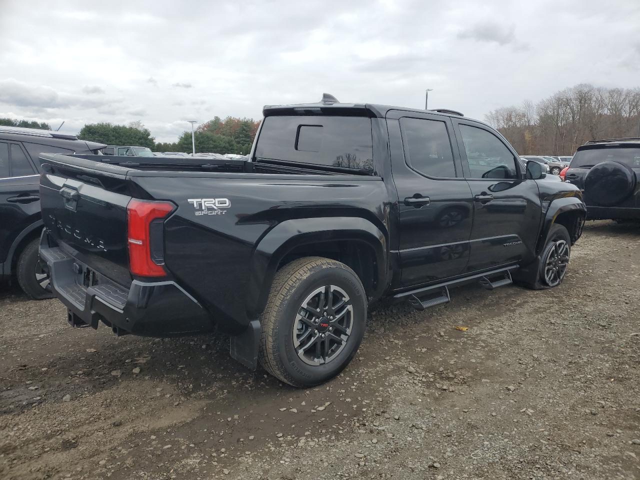 Toyota Tacoma Double Cab Image 4