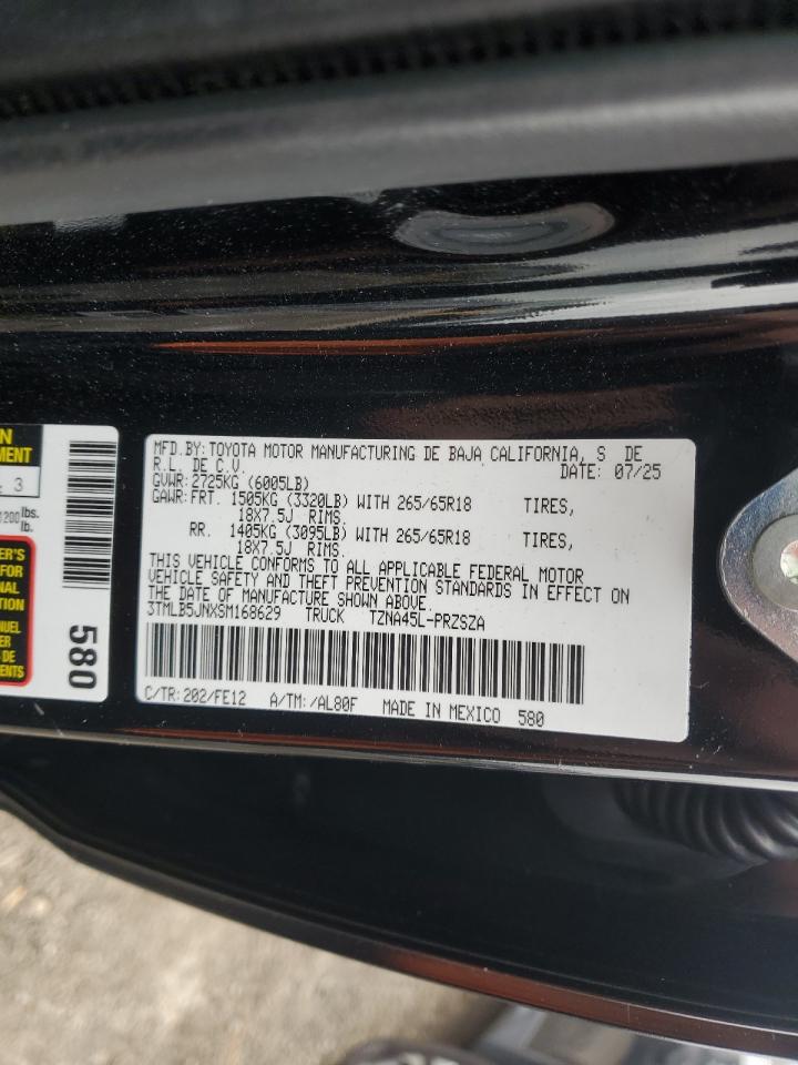 Toyota Tacoma Double Cab Image 9