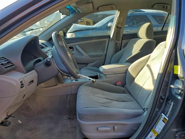 Toyota Camry Base Image 12