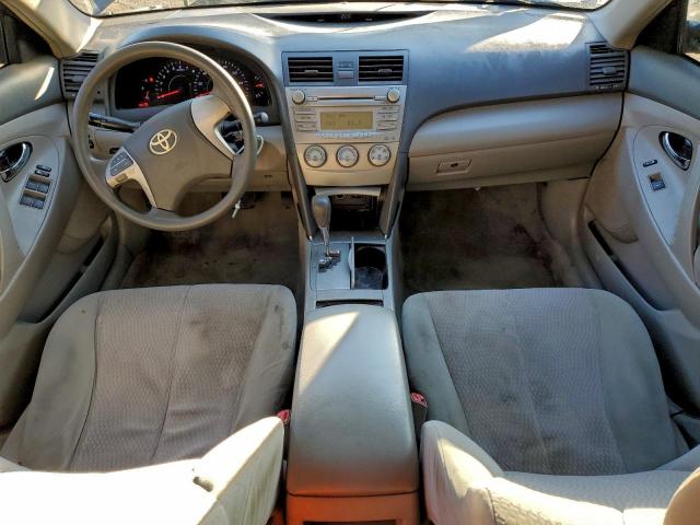 Toyota Camry Base Image 8