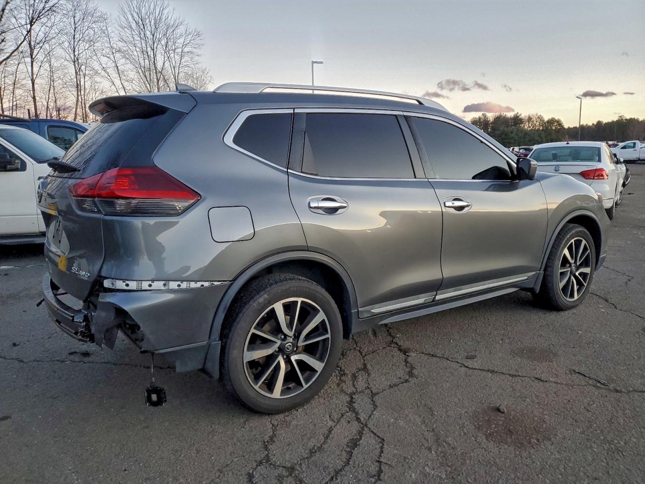 Nissan Rogue S Image 12