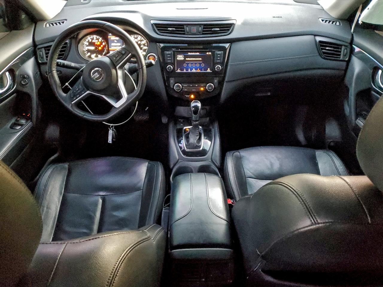 Nissan Rogue S Image 5