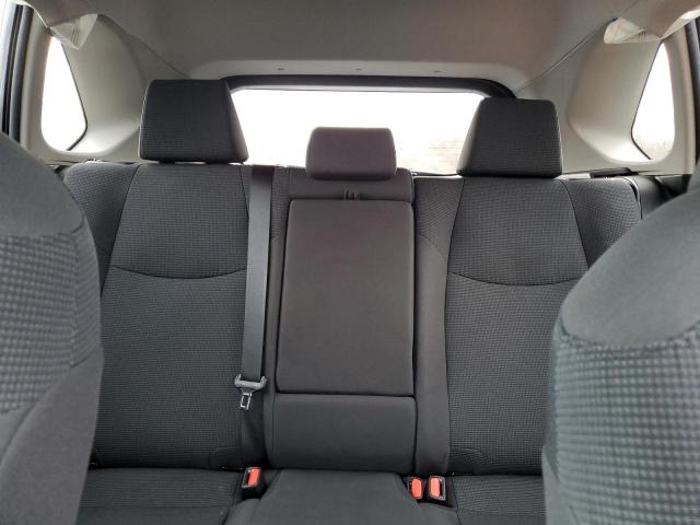 Toyota RAV4 Le Image 13