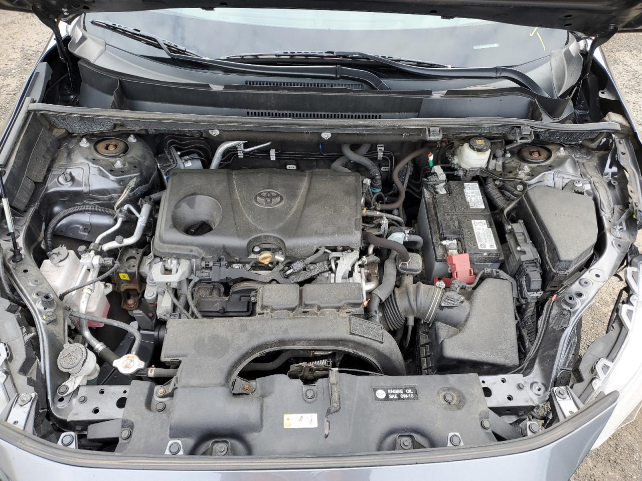 Toyota RAV4 Le Image 14