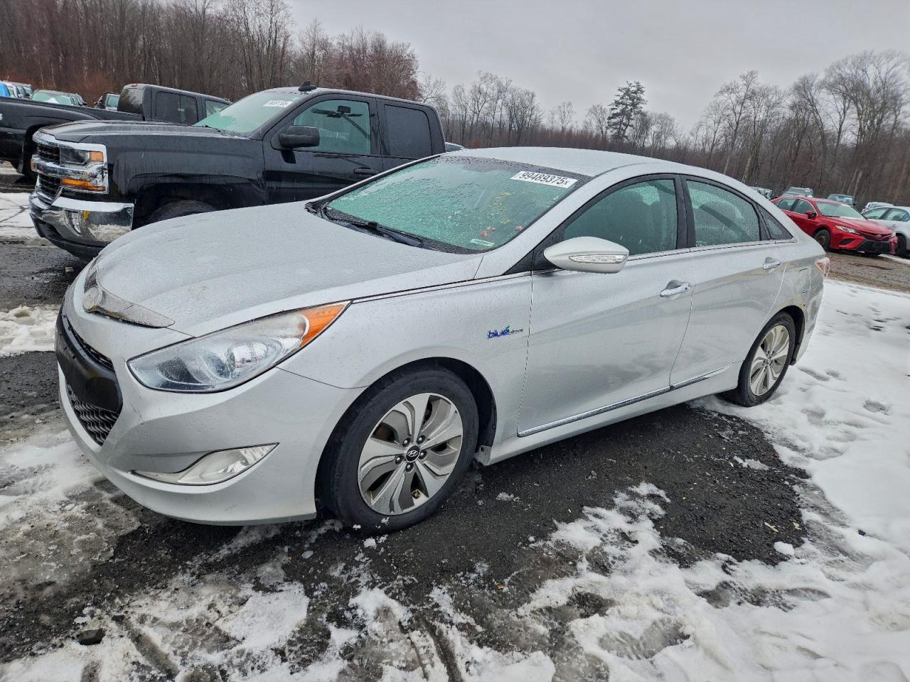 Hyundai SONATA Hybrid Image 1