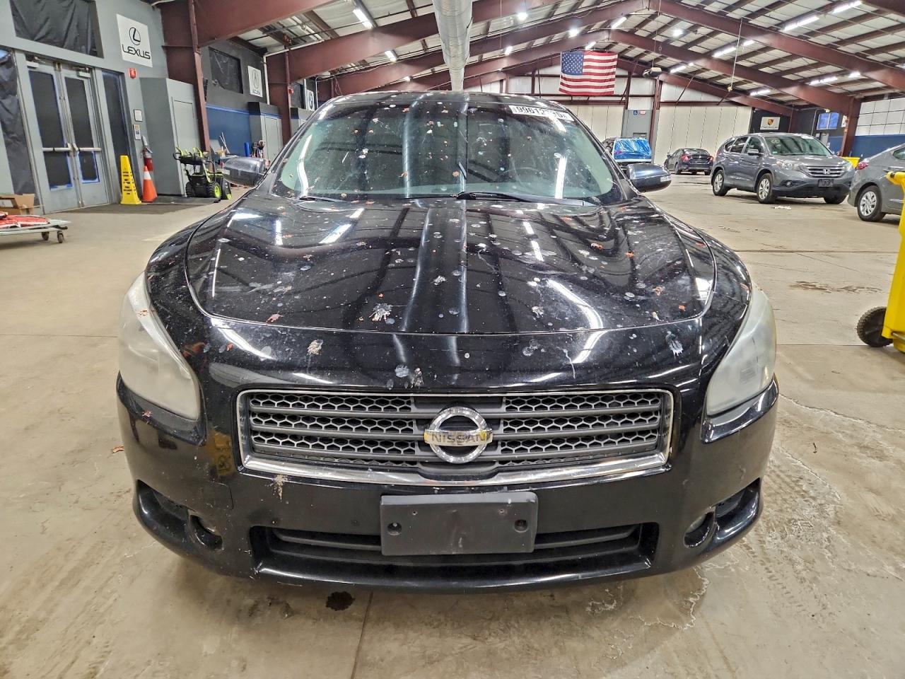 Nissan Maxima S Image 4