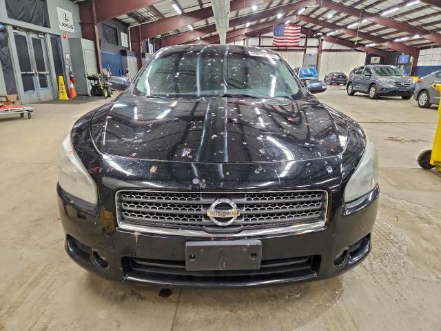 Nissan Maxima S Image 4