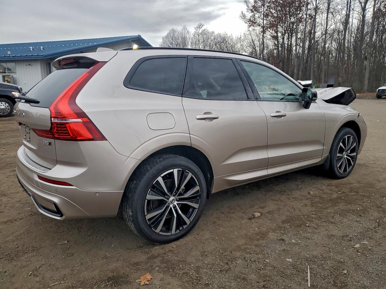 Volvo Xc60 Plus Plus Image 2