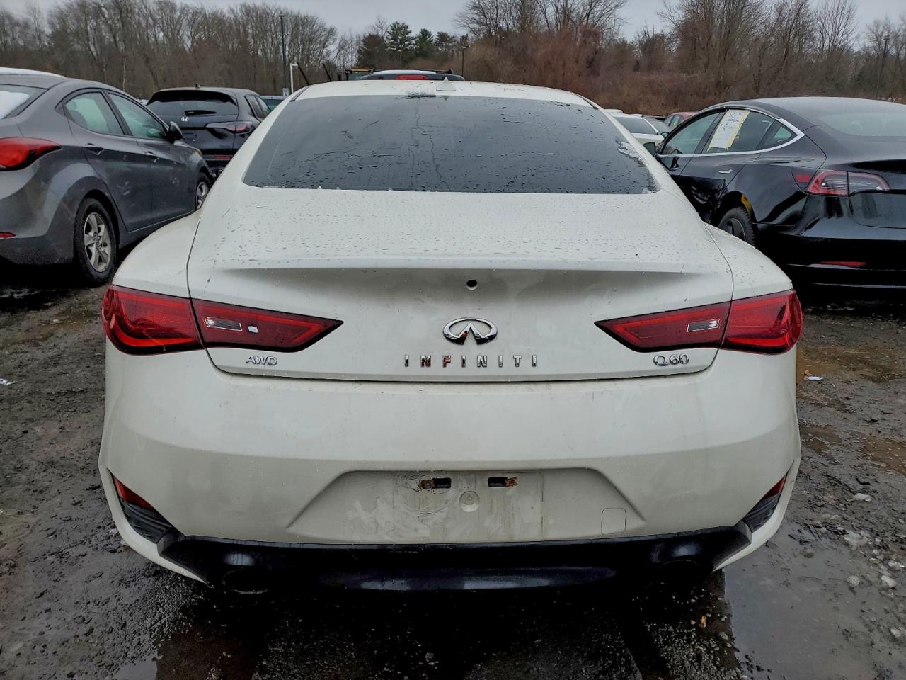 INFINITI Q60 Premium Image 6