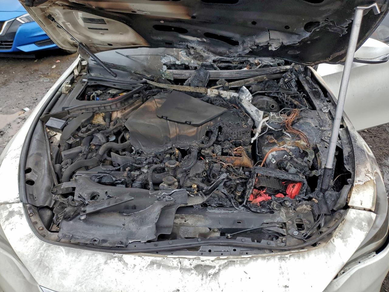 INFINITI Q60 Premium Image 10