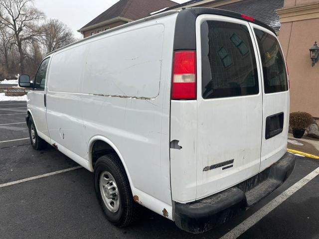 Chevrolet Express Image 12