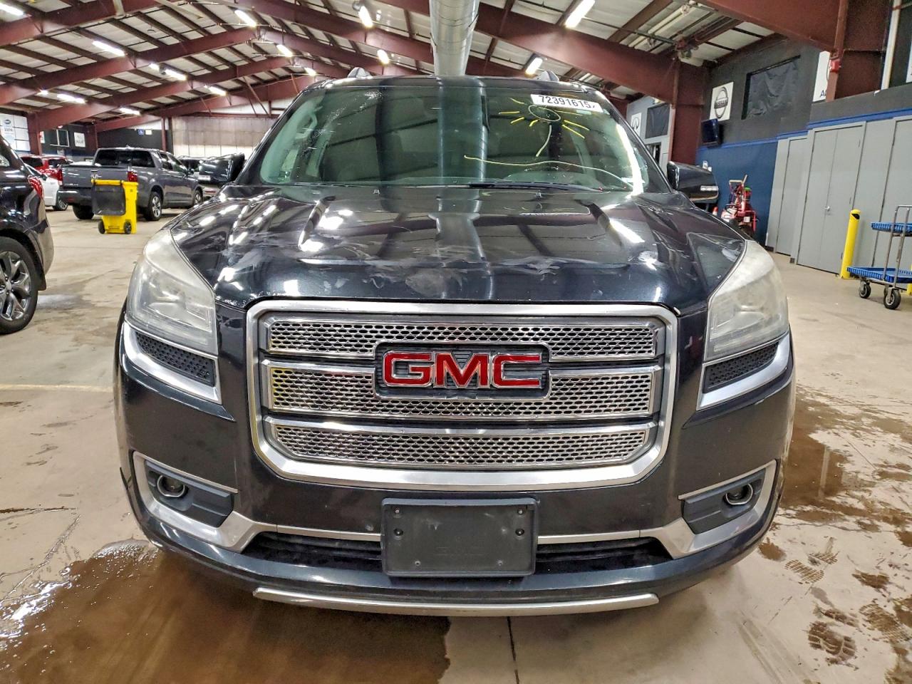 GMC Acadia Denali Image 2