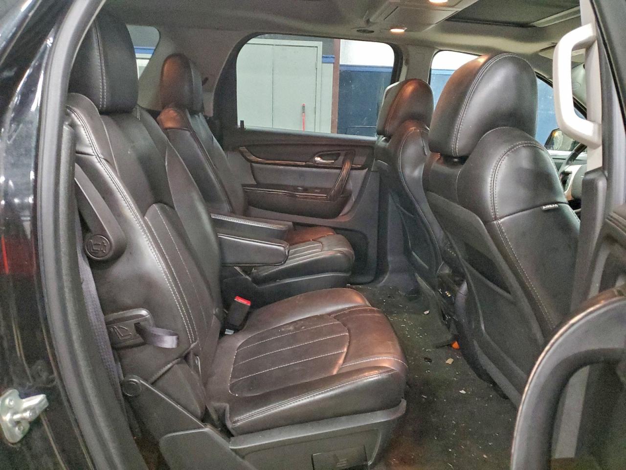 GMC Acadia Denali Image 6