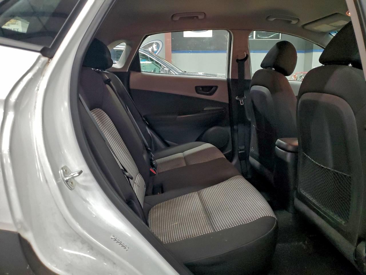 Hyundai KONA Se Image 9