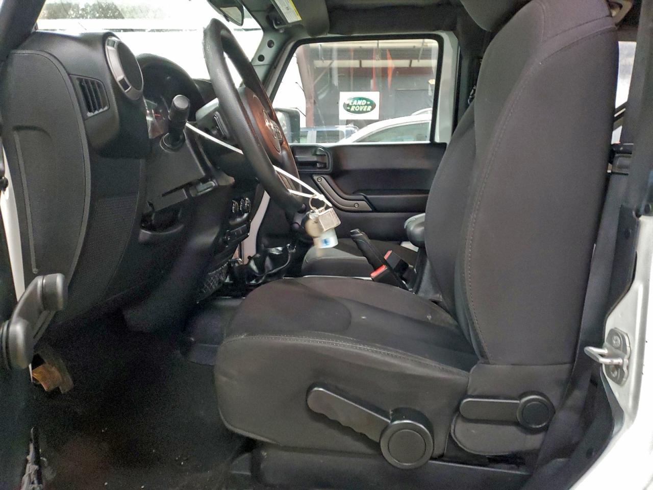 Jeep Wrangler Sport Image 12