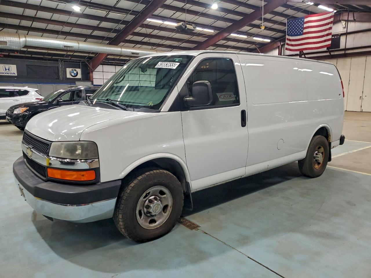 Chevrolet Express Image 1