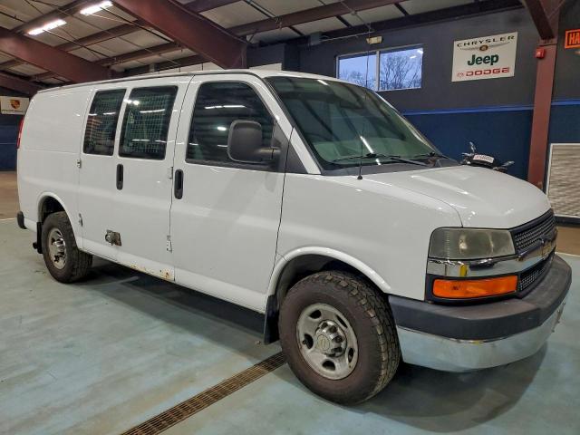 Chevrolet Express Image 4