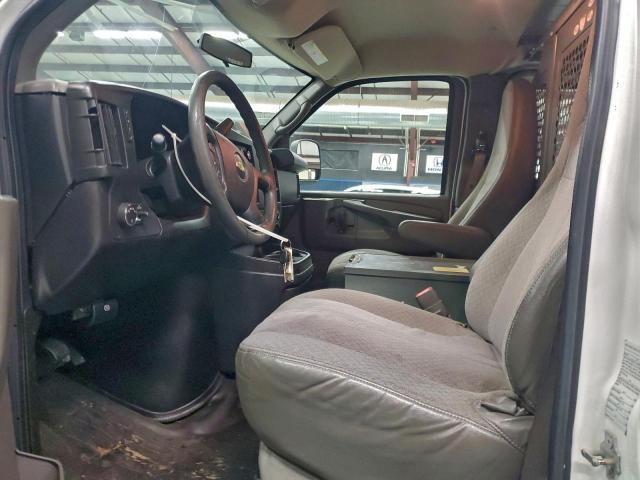 Chevrolet Express Image 11