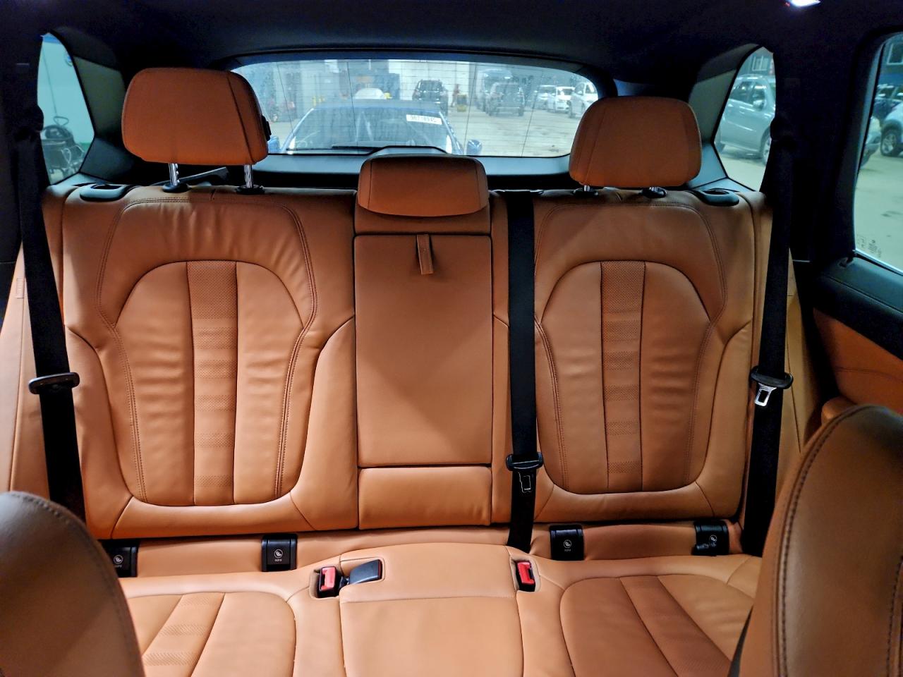 BMW X Series Xdrive45e Image 7