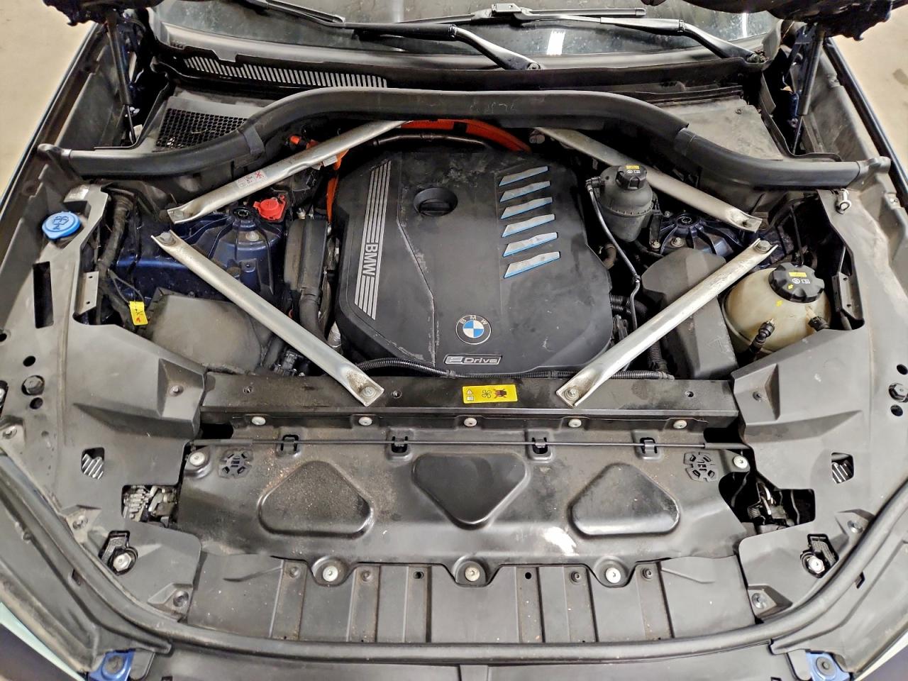 BMW X Series Xdrive45e Image 11