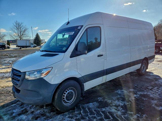  Salvage Mercedes-Benz Sprinter