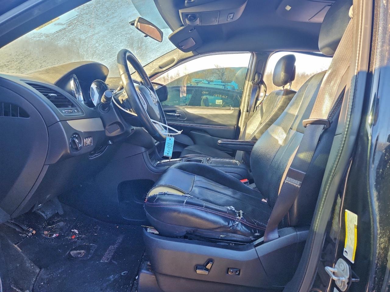 Dodge Caravan R/t Image 7