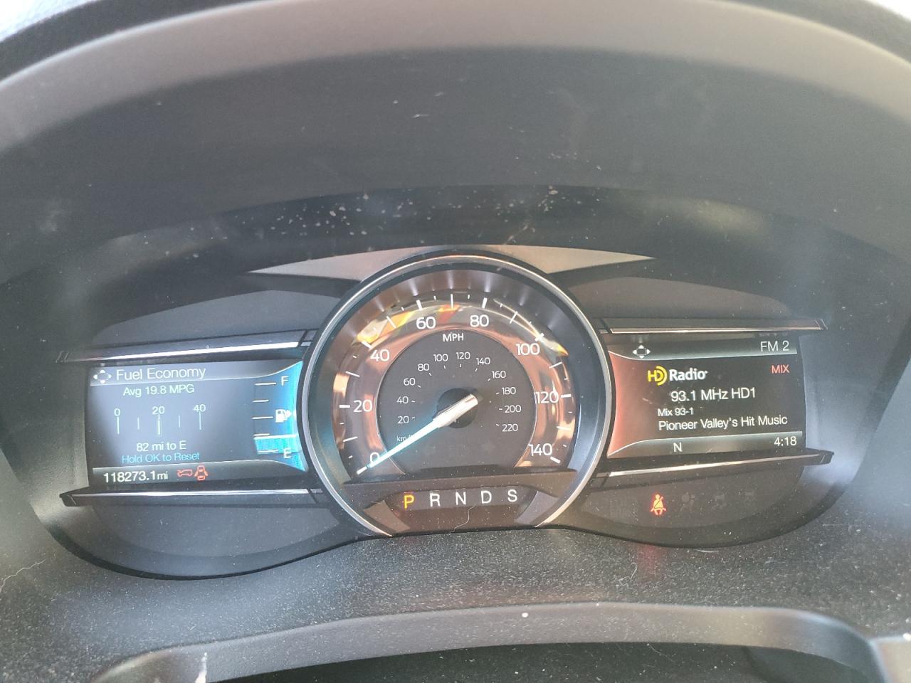 Ford Explorer Limited Image 10