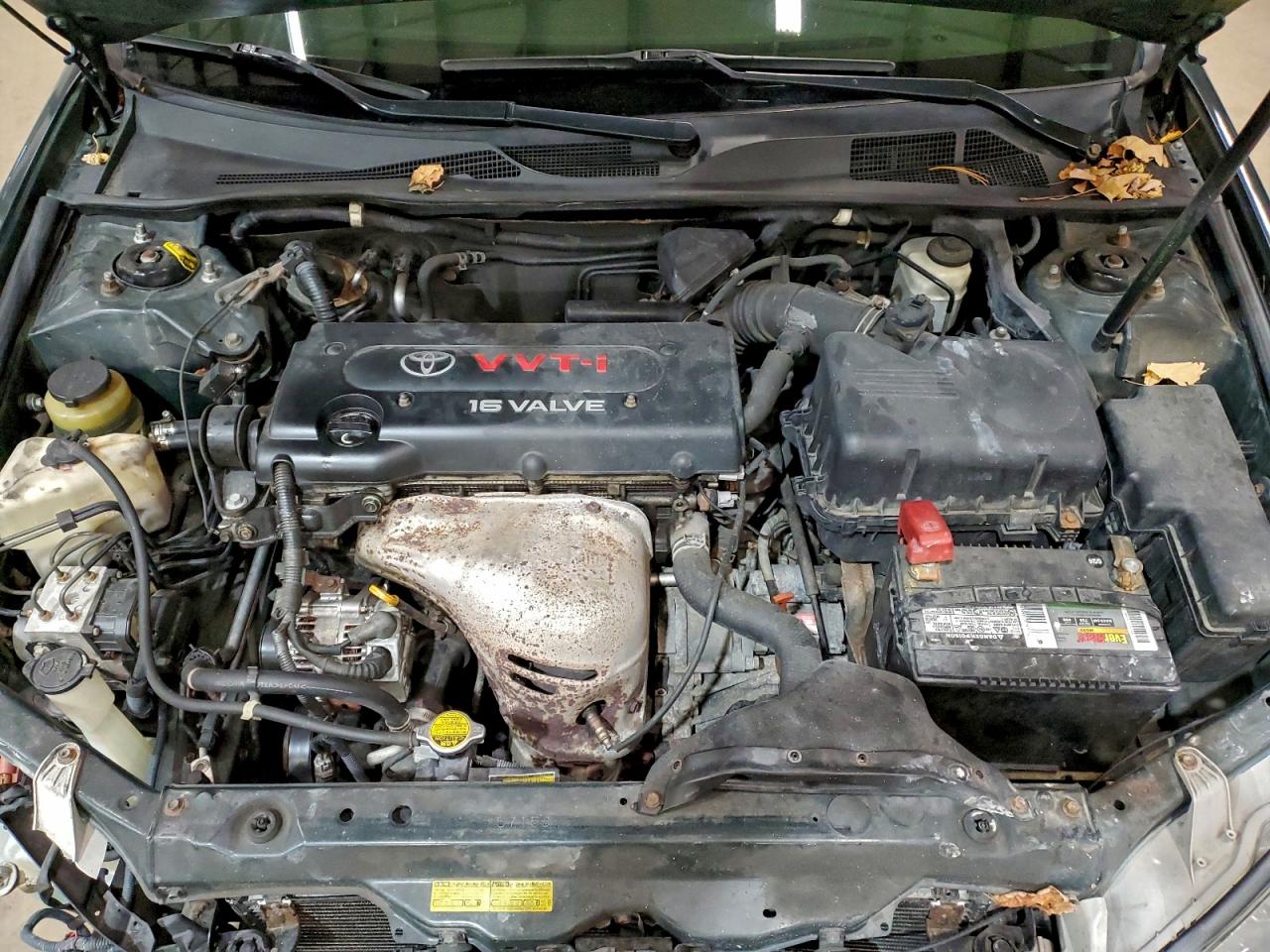 Toyota Camry Le Image 13