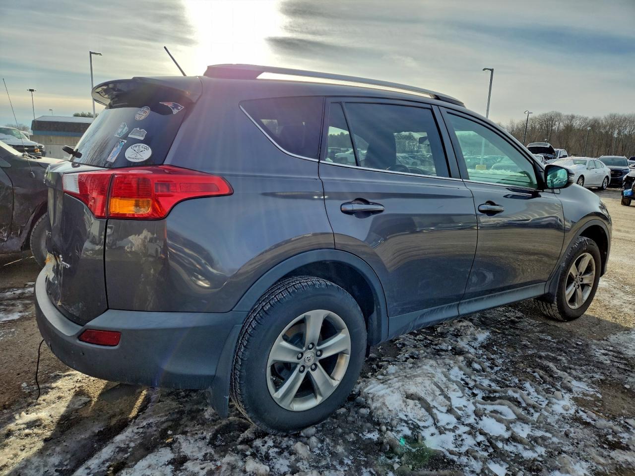 Toyota RAV4 Xle Image 4