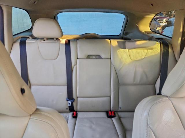 Volvo XC60 T6 Image 9