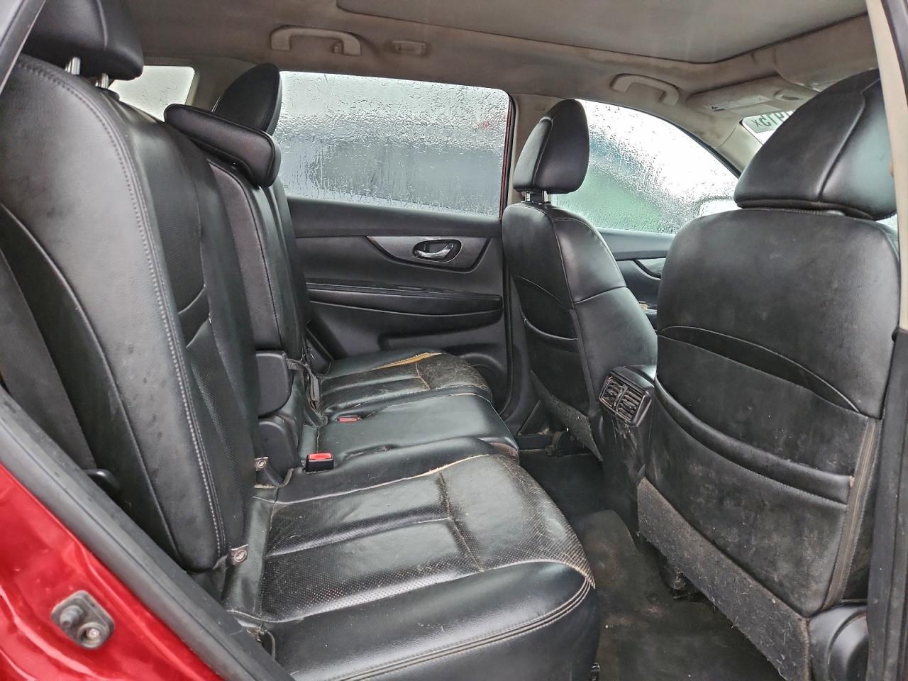 Nissan Rogue S Image 5