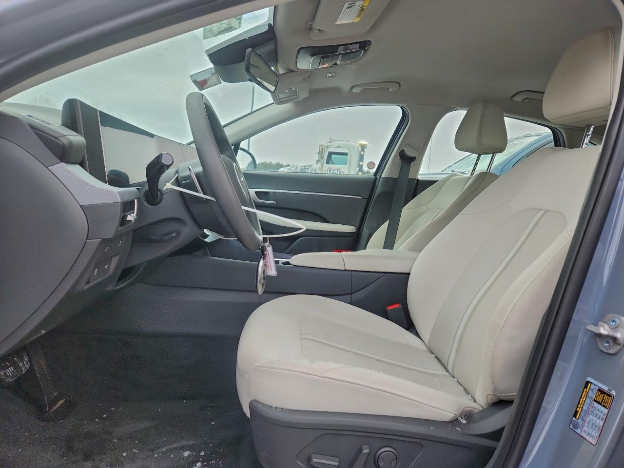 Hyundai SONATA Sel Image 12