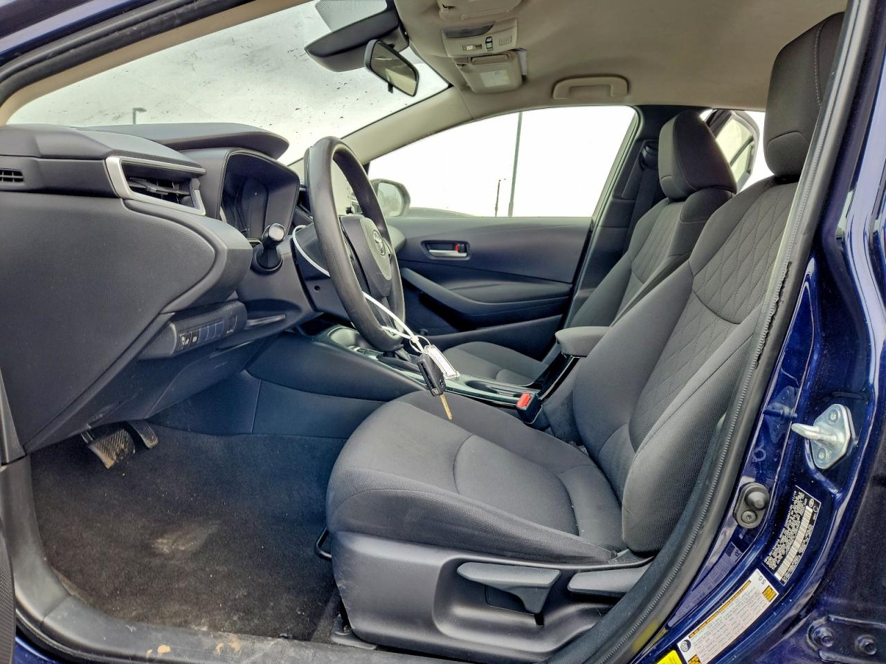 Toyota Corolla Le Image 6