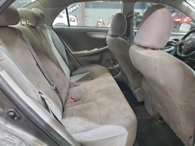 Toyota Corolla Base Image 11