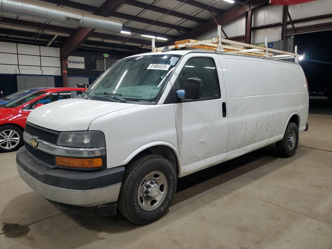 Chevrolet Express Image 1