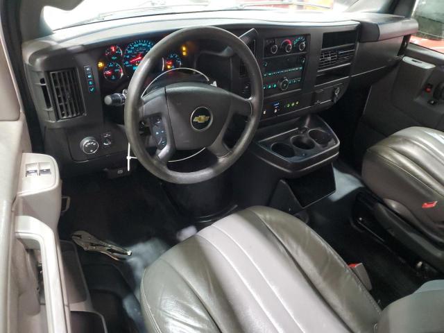 Chevrolet Express Image 2