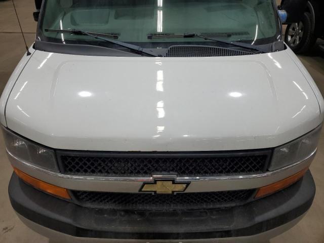 Chevrolet Express Image 12