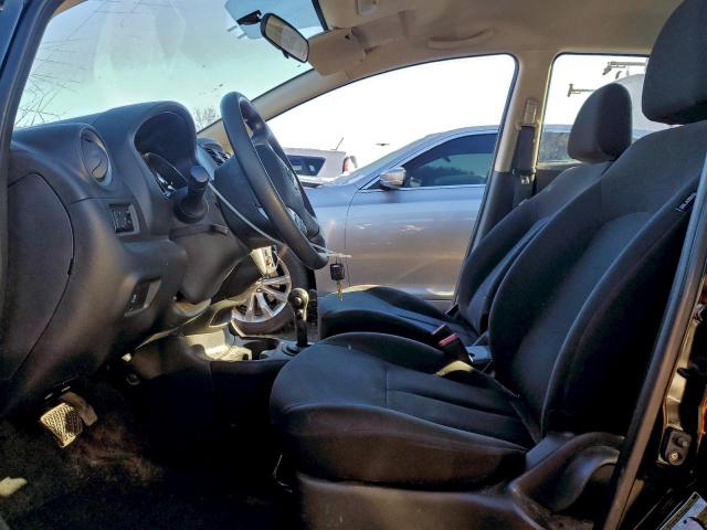 Nissan Versa S Image 9