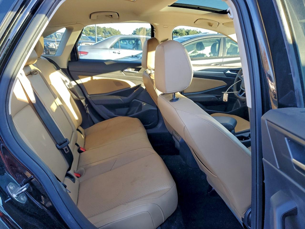 Volkswagen Jetta S Image 6