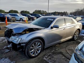  Salvage Chrysler 300