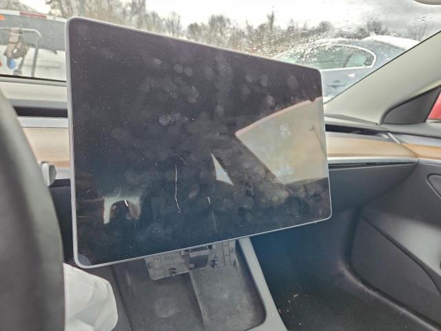 Tesla Model 3 Image 9