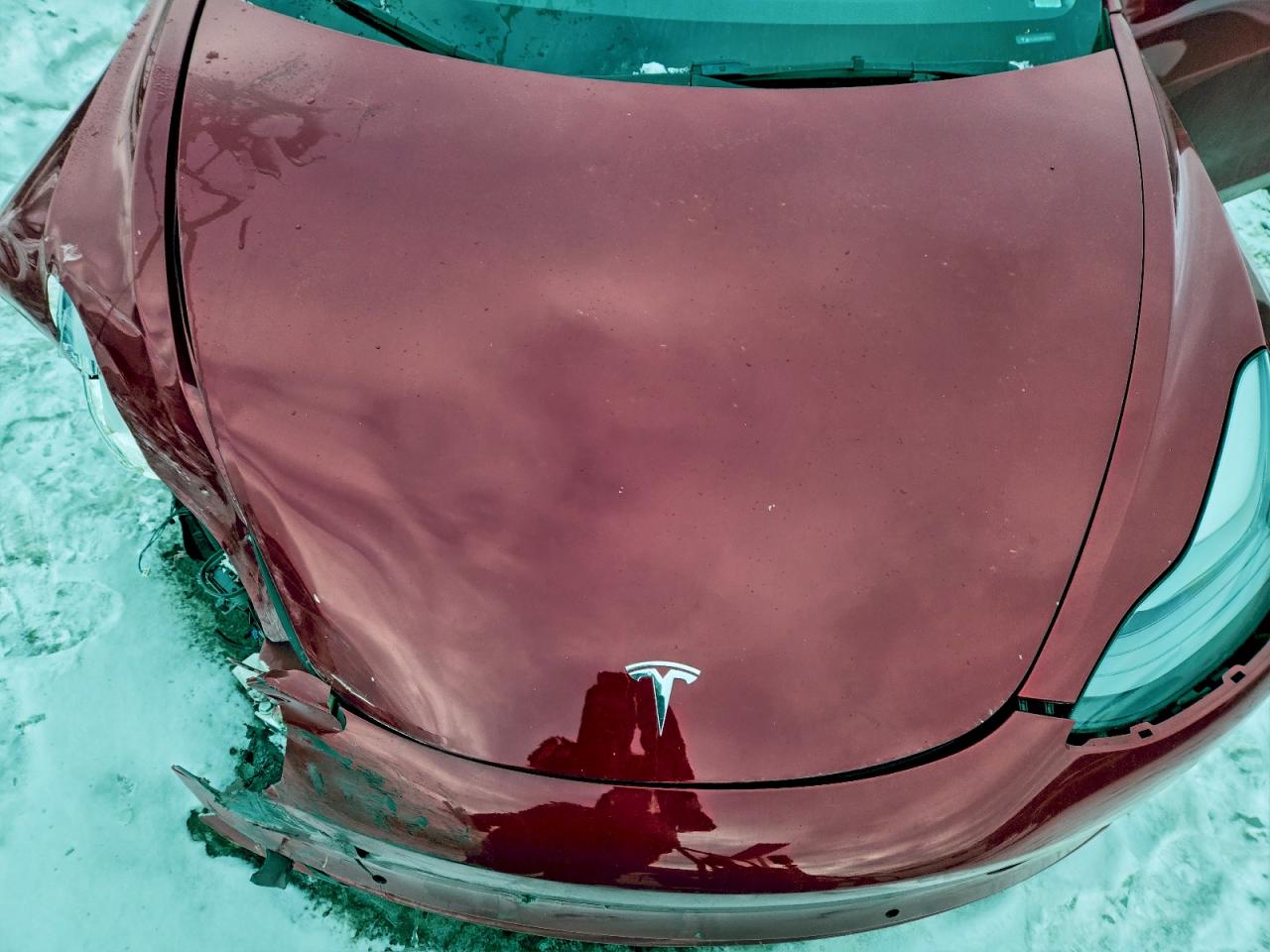 Tesla Model 3 Image 8