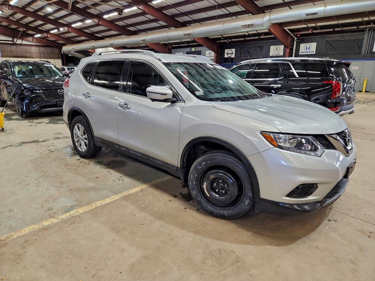 Nissan Rogue S Image 2