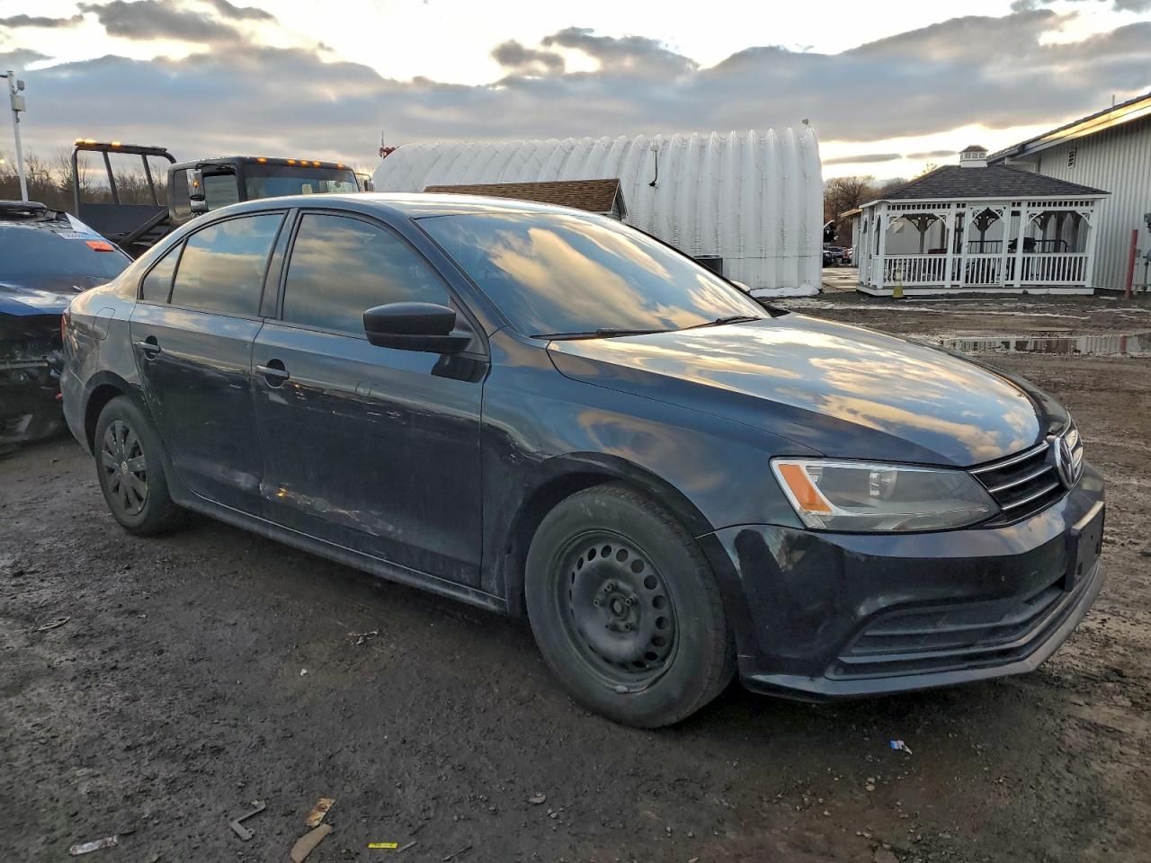 Volkswagen Jetta S Image 2