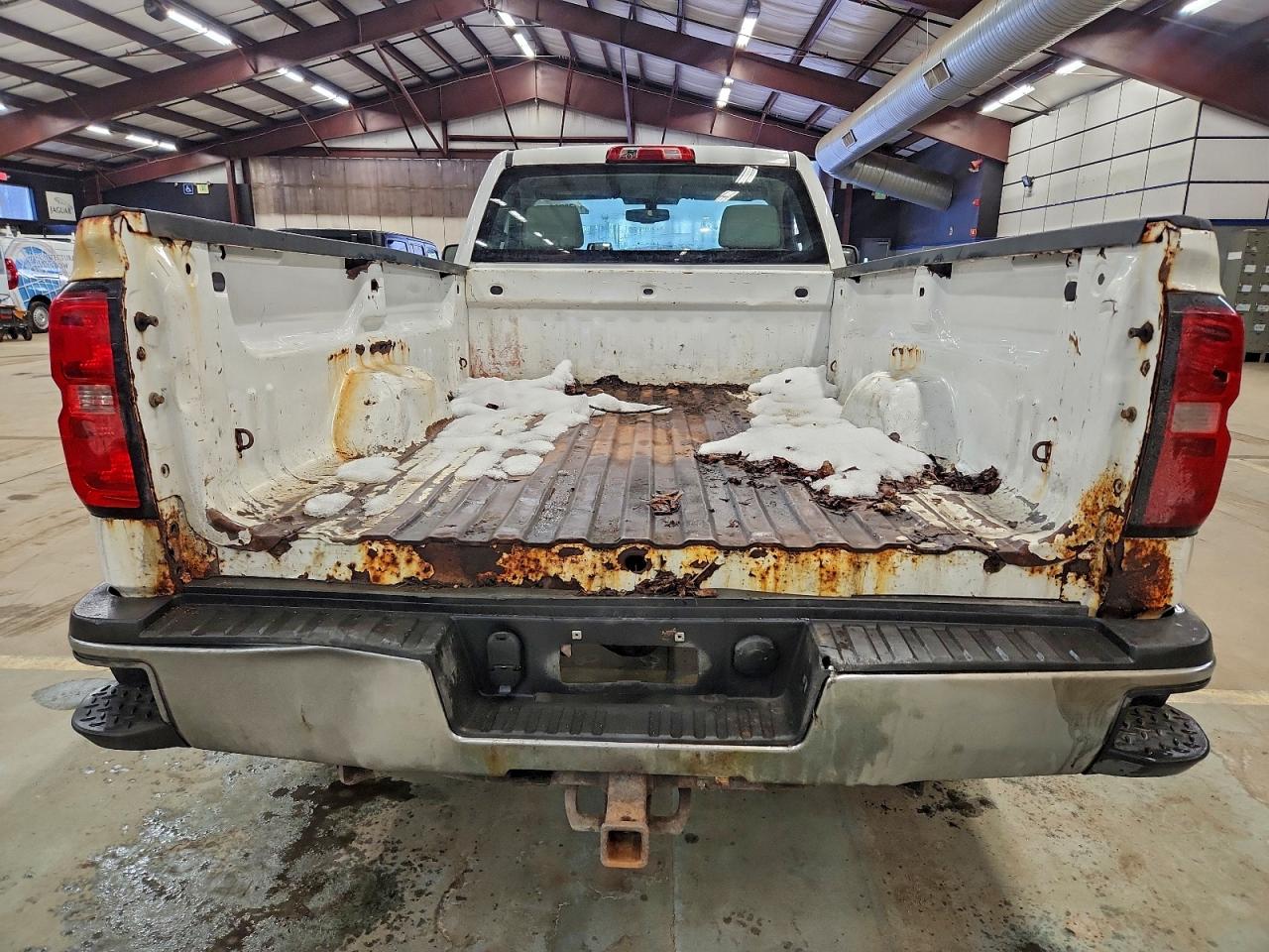 Chevrolet Silverado K2500 Heavy Duty Image 4