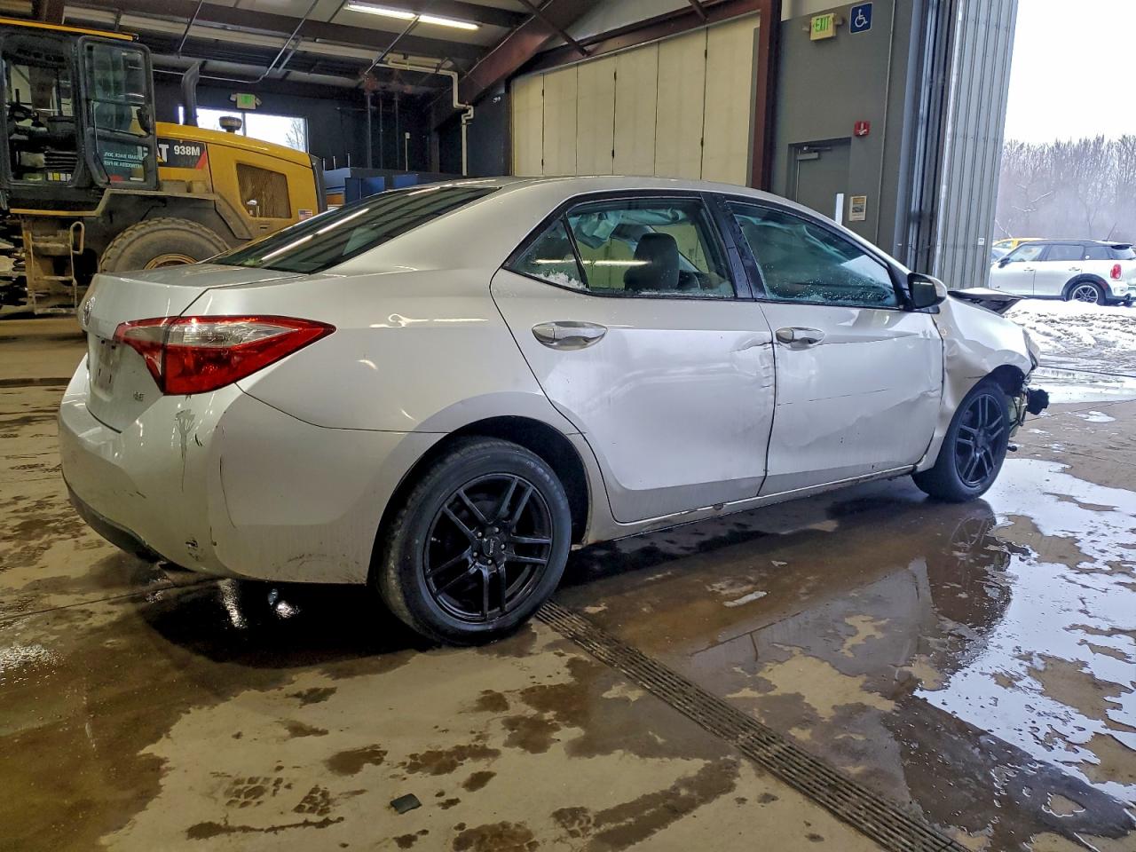 Toyota Corolla L Image 4