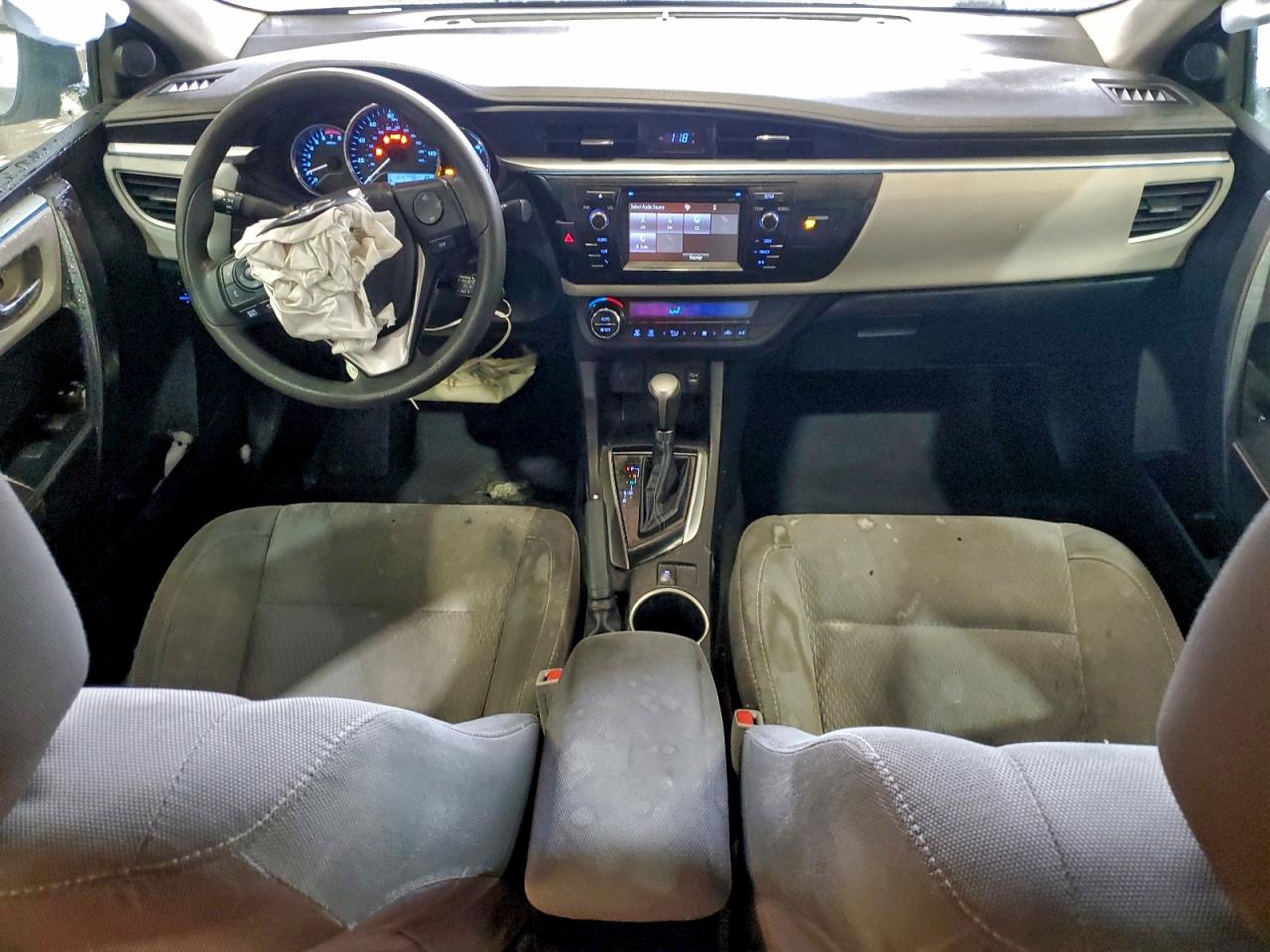 Toyota Corolla L Image 9