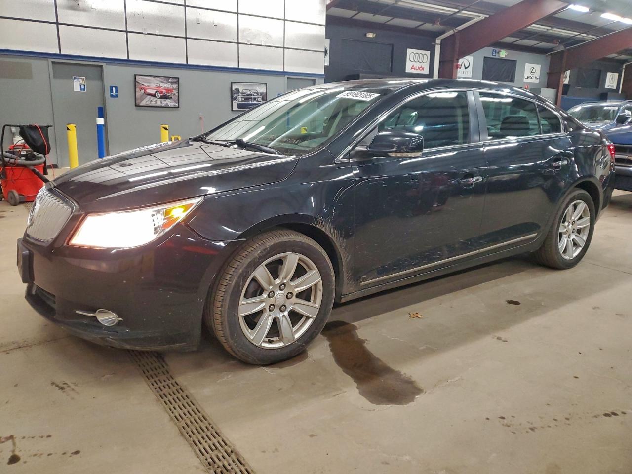 Buick LaCrosse Cxl Image 1