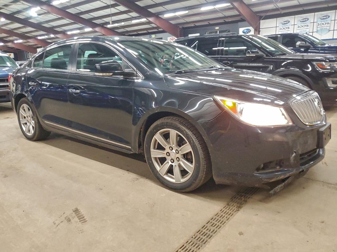 Buick LaCrosse Cxl Image 9